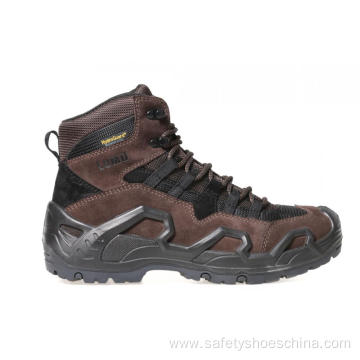 safety work boots for industrial workers